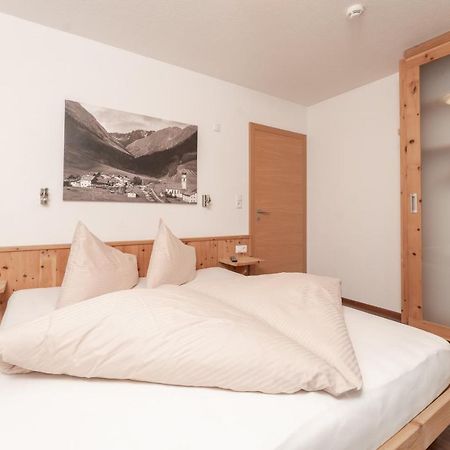 Aparthotel Ambiente Umhausen Ngoại thất bức ảnh